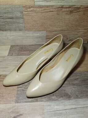 Vintage Corsina "Mandy" Pumps Size 8